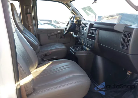 2023 GMC Savana Passenger Rwd 3500 Extended Wheelbase Ls from USA, damaged, VIN 1GJZ7NFP0P1101492